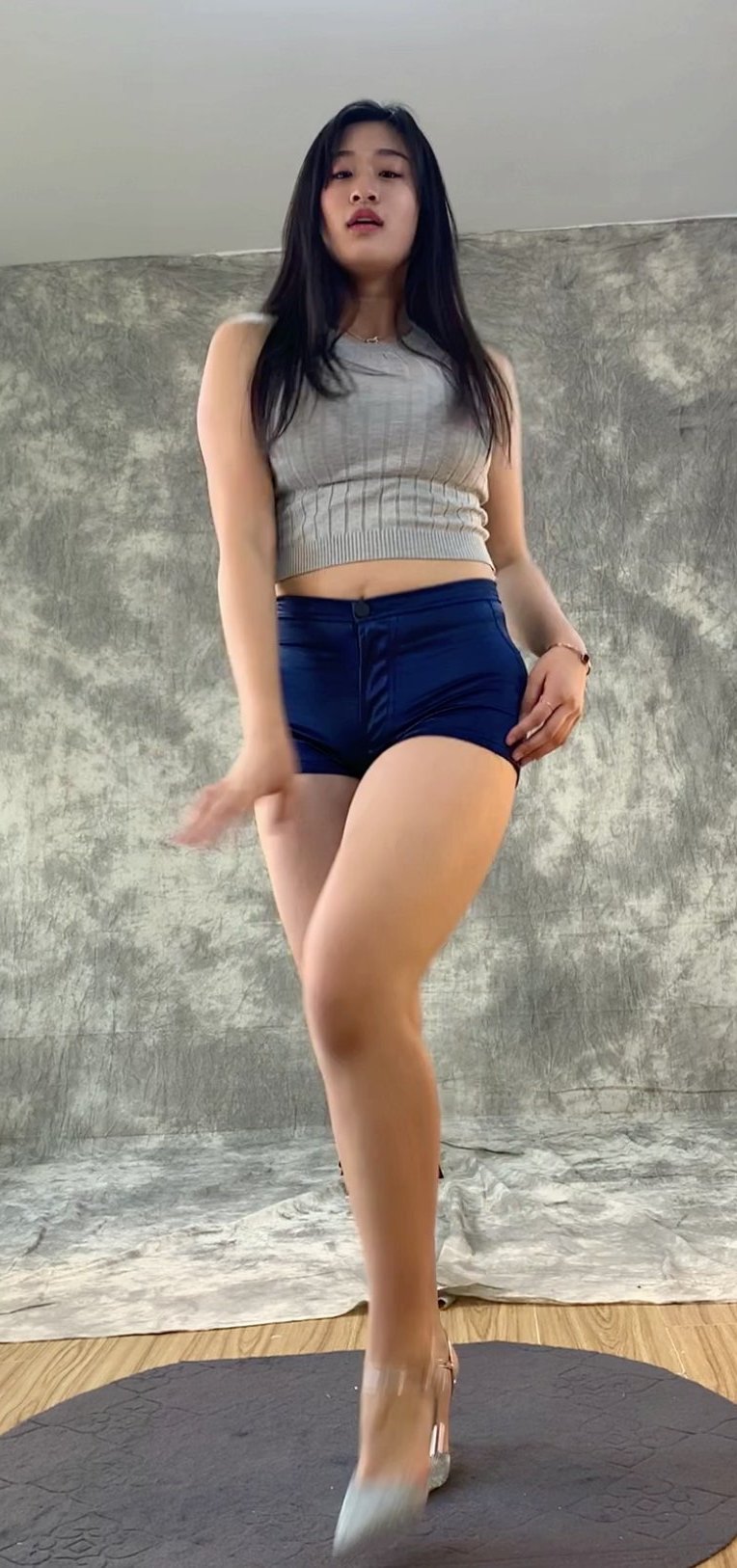 黑Girl舞姿 娜娜1期C【8V/3.5G】